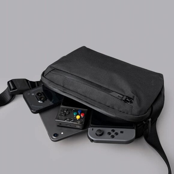 NWT Alpaka Go Sling Mini V2 Belt Travel Bag Black | Axoflux 300D - Picture 4 of 4